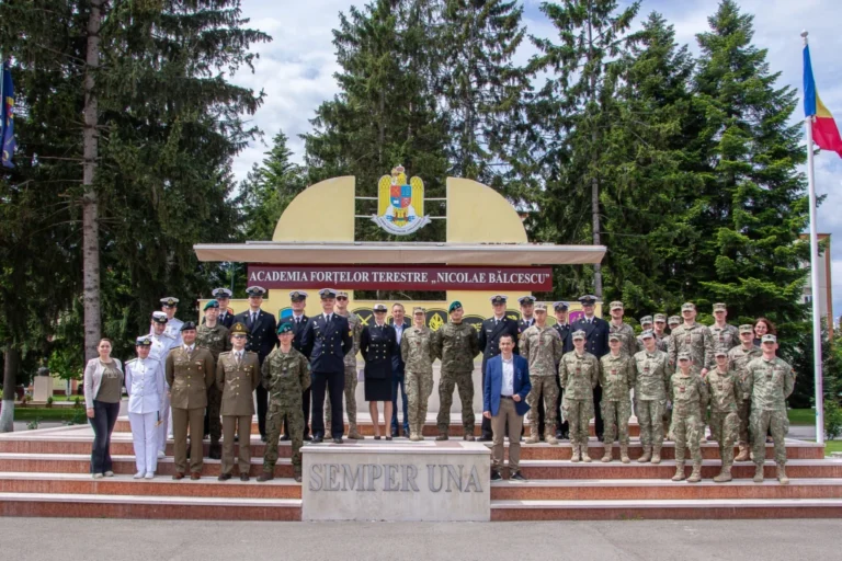 Cadeți din Grecia, Italia și Polonia au venit alături de studenții de la Academia Forțelor Terestre „Nicolae Bălcescu” Sibiu pentru a participa la modulul internațional „Law of Armed Conflict”