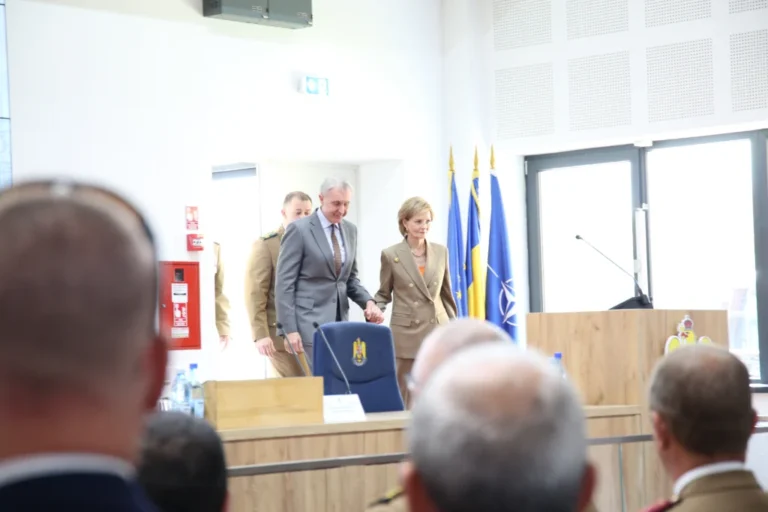 Vizită istorică a Familiei Regale la Academia Forțelor Terestre din Sibiu: 160 de ani de tradiție și continuitate!