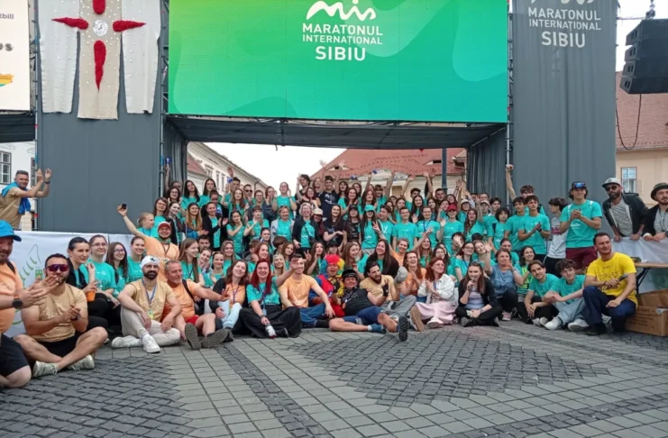 VIDEO Mii de inimi au bătut în același ritm la Maratonul Internațional Sibiu. Cine sunt marii câștigători care au urcat astăzi pe podium!