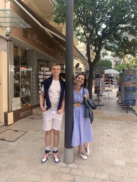 Subprefectul Andra Albu, mesaj de 1 Iunie: „Atâta timp cât copiii râd, lumea asta încă merită toată osteneala”.