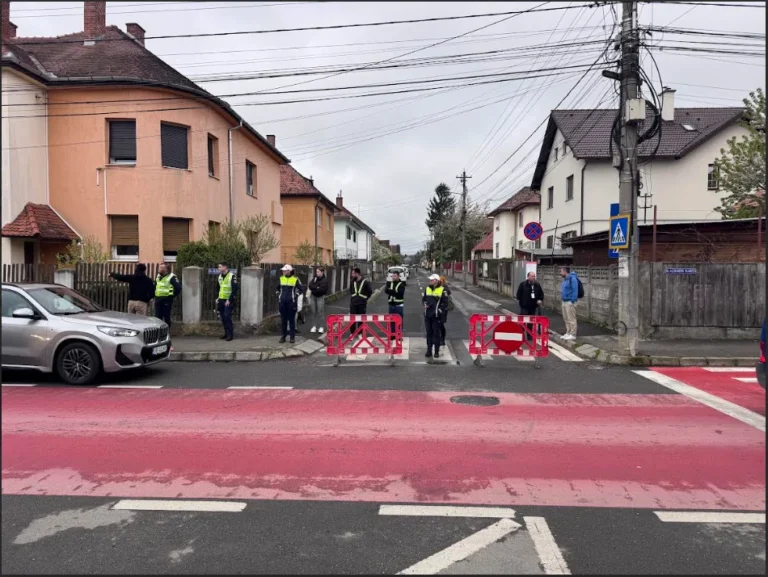 NU este o stradă închisă, este un univers deschis. Proiectul „Străzi Școlare” se extinde la două școli din Sibiu
