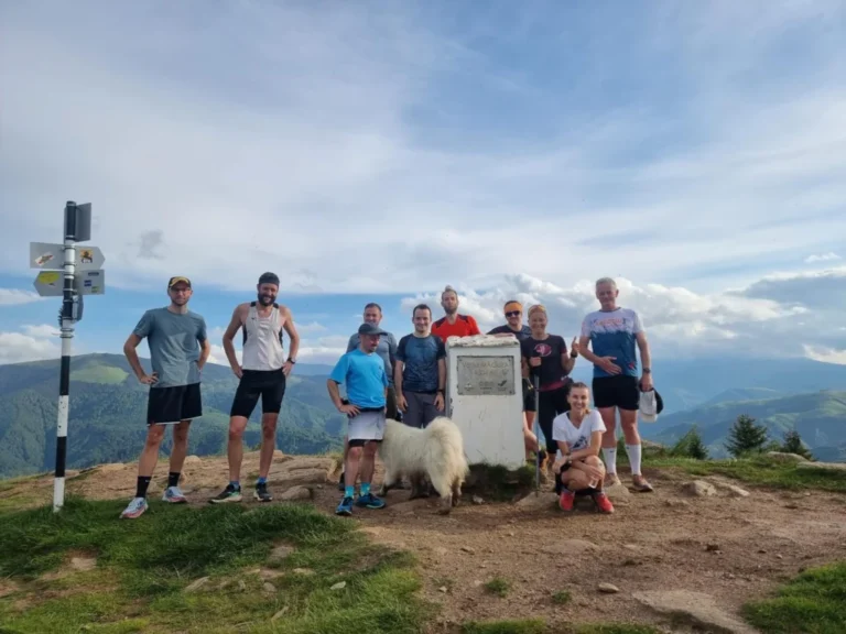 Alergări montane gratuite în județul Sibiu. „Anii Drumeției” și Clubul Sportiv Montan îi invită pe sibieni să descopere trail running-ul