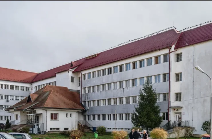 Consiliul Județean Sibiu scoate la licitație un contract de 46,5 milioane de lei pentru modernizarea Pavilionului de Psihiatrie Copii