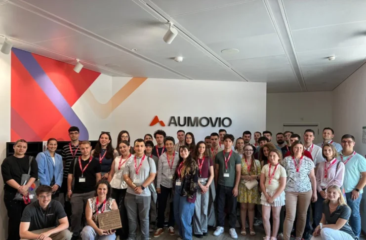 Aproximativ 100 de studenți ai ULBS au efectuat stagii de pregătire în companii de top din Ungaria și Germania