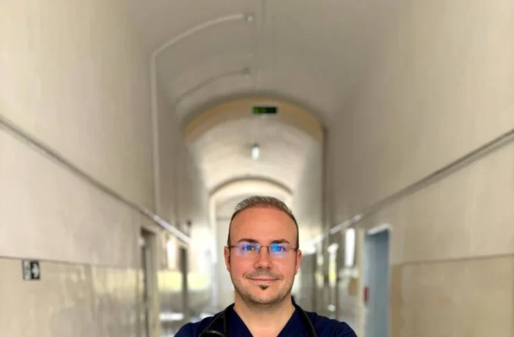 Medicina Internă de la SCJU Sibiu, specialitatea care gestionează cele mai complexe cazuri. Dr. Tudor Victor Constantin explică rolul esențial al secției