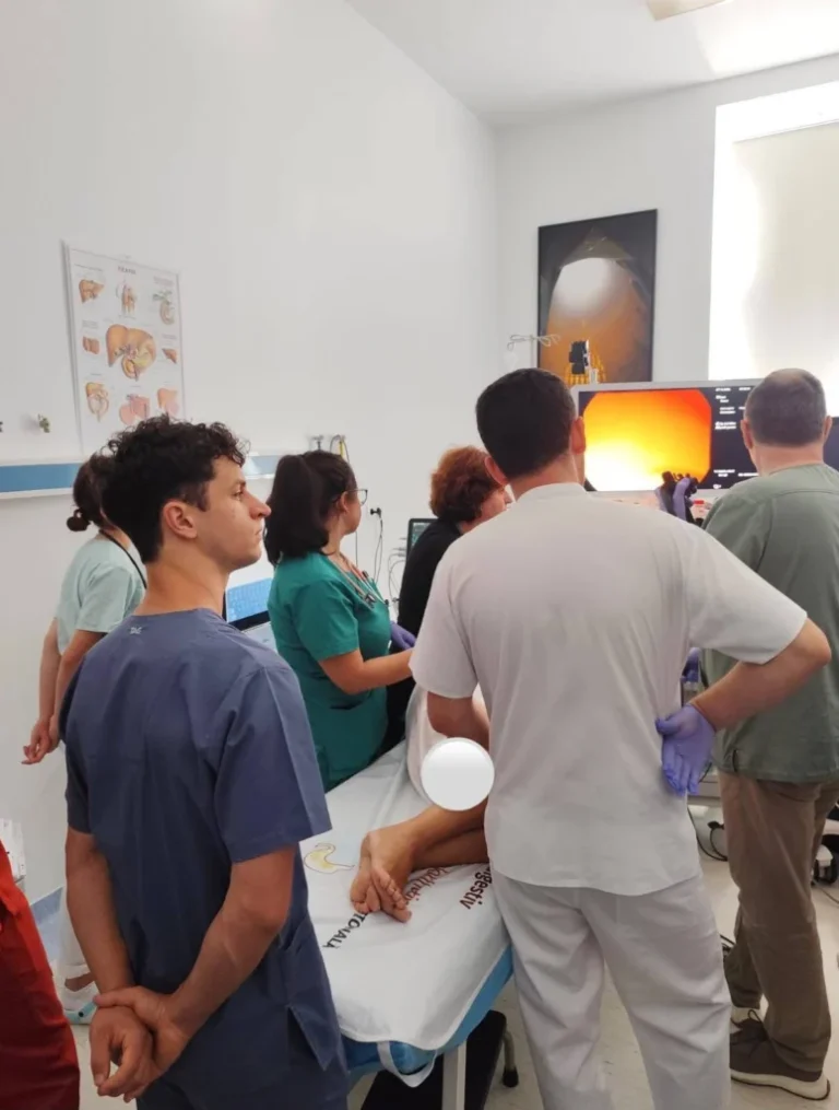 Premieră medicală la SCJU Sibiu: colangioscopie realizată cu succes pentru diagnosticarea de înaltă precizie a afecțiunilor căilor biliare