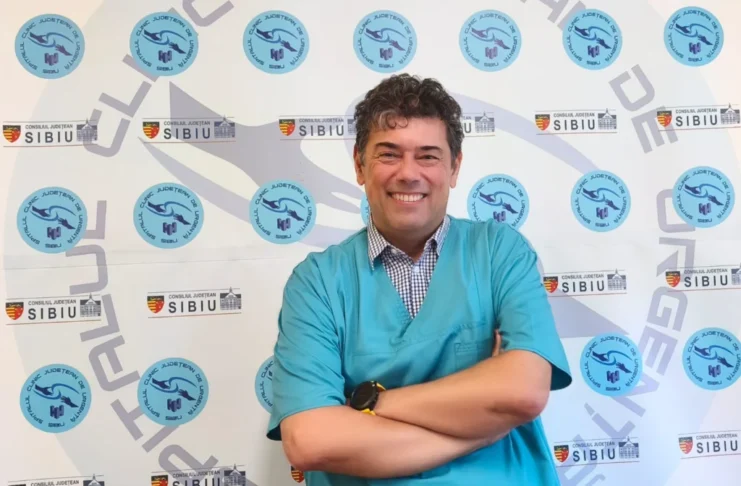 Dincolo de uniforma medicală: Povestea medicului Radu Fleacă, decanul Facultății de Medicină din Sibiu!