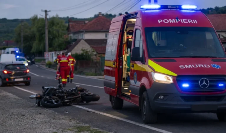 Motociclist în stare gravă după un accident la Păuca. A fost transportat inconștient și intubat la UPU Sibiu