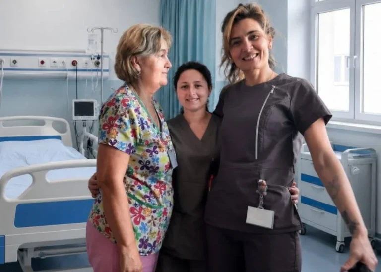 Mamele și nou-născuții, îngrijiți împreună la Maternitatea Sibiu. Cum sunt depistate semnele depresiei postpartum