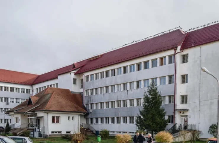 Termenul pentru depunerea ofertelor la modernizarea Pavilionului C17 al Spitalului de Psihiatrie Sibiu a fost prelungit până în 19 august