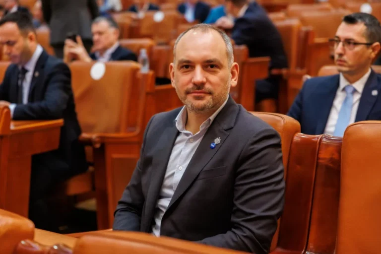 Mesajul deputatului Adrian Echert: „Parlamentul a adoptat proiectul USR prin care este îndreptată o eroare administrativă a ANAF”