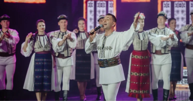 Robert Târnăveanu sărbătorește 25 de ani de carieră printr-un spectacol în Piața Mare din Sibiu