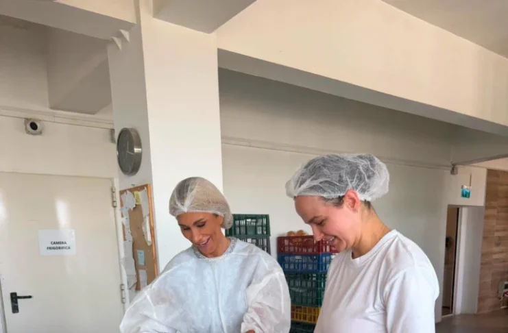 Raluca Turcan a învățat să pregătească alivanca, desertul copilăriei sale