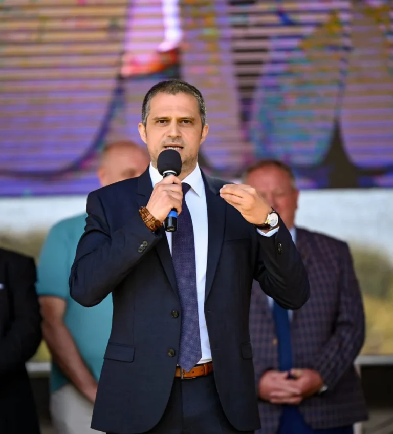 Bogdan Trif acuză PNL că a provocat criza energetică și îi cere lui Ilie Bolojan să renegocieze închiderea centralelor pe cărbune