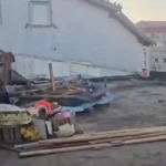 Locatarii blocului din Valea Aurie acuză indolența instituțiilor: „Viețile oamenilor sunt puse în pericol”
