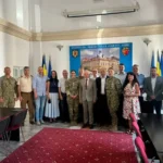 Echipă mixtă româno-americană, discuții la Prefectura Sibiu despre situații de criză și dezinformare