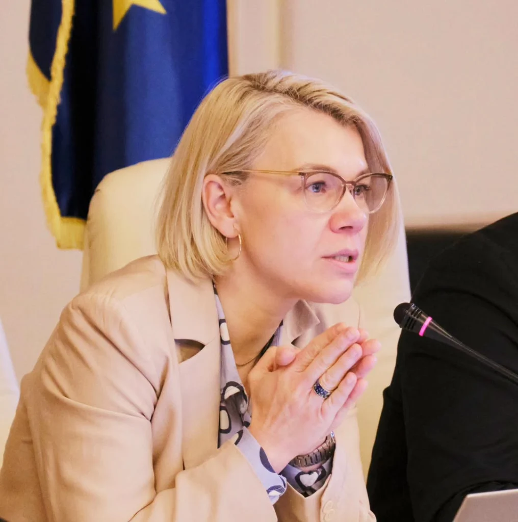 Senatoarea Ruxandra Cibu Deaconu discută despre examenul de admitere la liceu