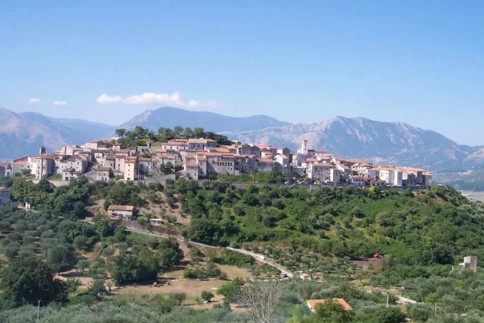 Participanți la sesiunea de formare Proiectul RuralConnect într-o comunitate rurală din județul Sibiu