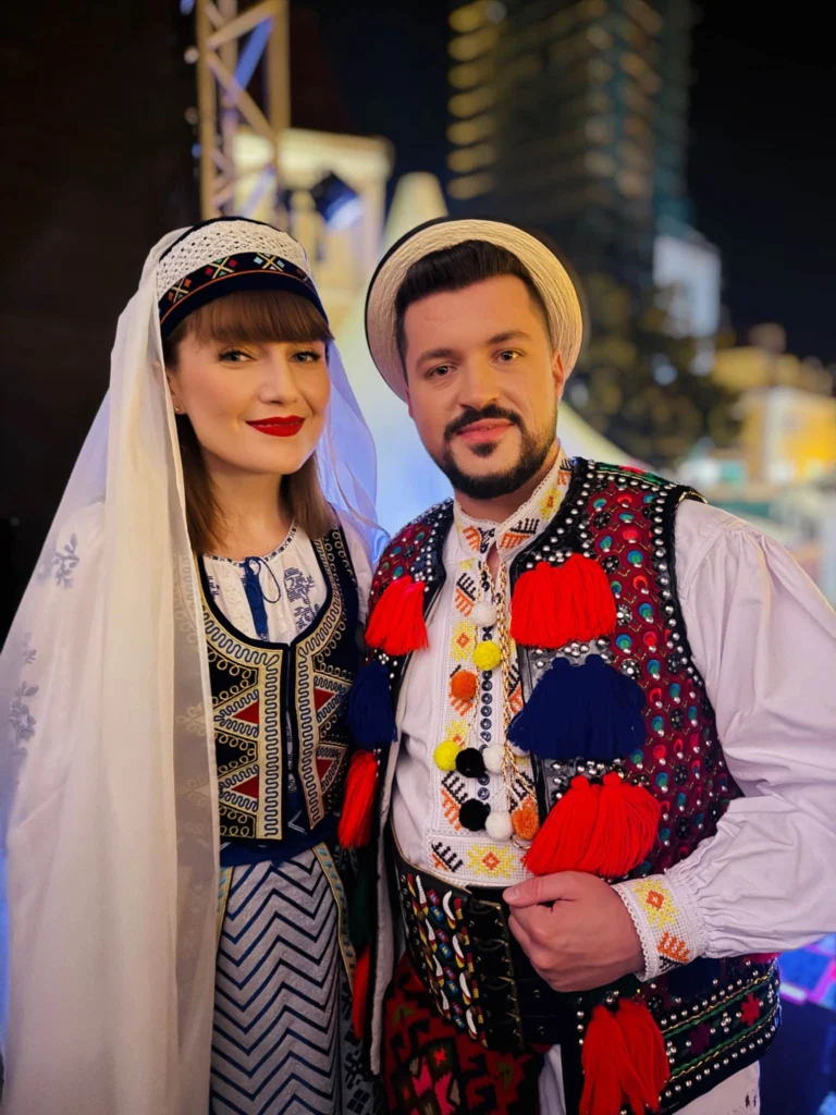 Alexandra Ungureanu și Paul Ananie cântă la Cântecele Munților, moment viral cu Ochii tăi, măsline negre.