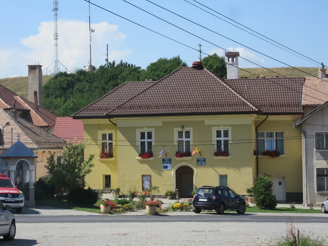 Primăria Poiana Sibiului, clădirea administrativă unde a avut loc incidentul