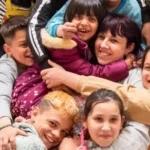 Jenny Rasche, propusă pentru decernarea Crucii Federale de Merit a Germaniei, în fața Catedralei Evanghelice din Sibiu.