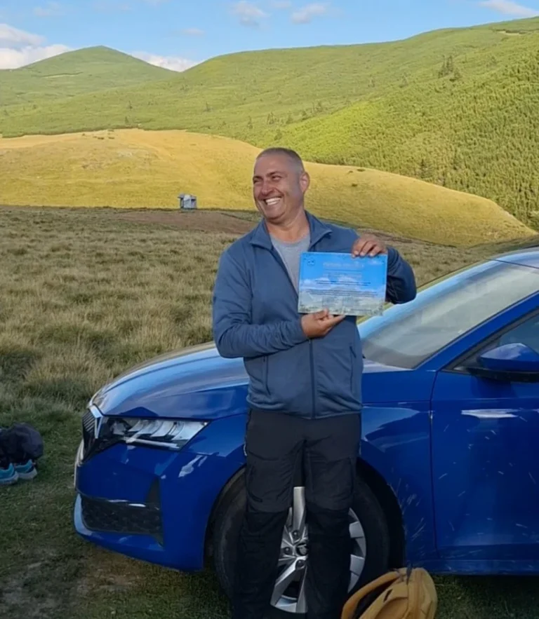 Performanță pe crestele României: Dumitru Prode a cucerit toate cele 13 vârfuri de peste 2.500 de metri în provocarea „Anii Drumeției”
