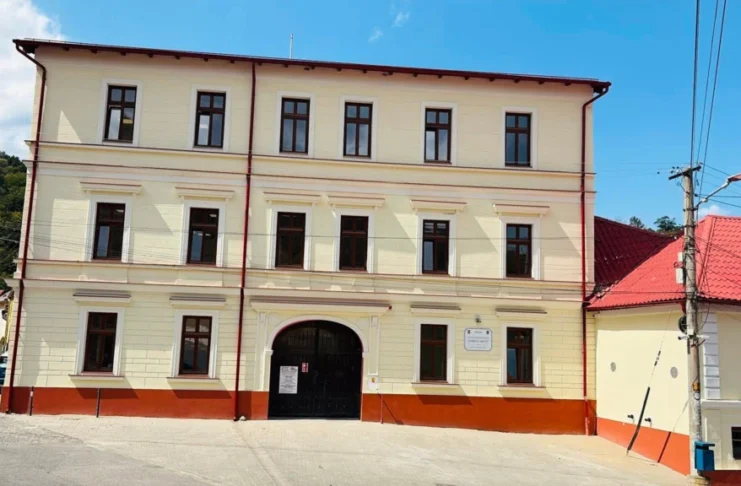 Școala Gimnazială „Samuil Micu” din Sadu, complet modernizată. Primarul Valentin Ivan: „Un vis drag sufletului meu devine realitate”