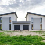 Ghid pentru alegerea grosimii potrivite de polistiren și tipurile disponibile pentru izolație.