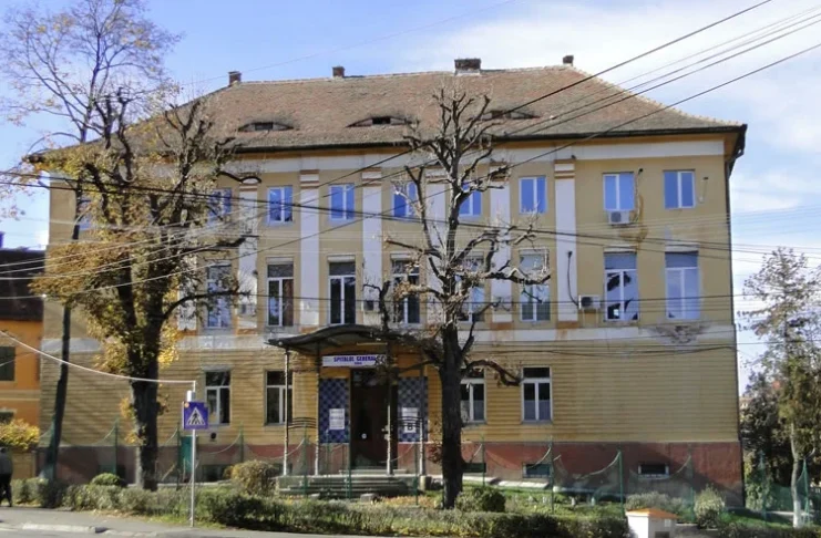Spitalul Municipal Sibiu primește 95 de posturi noi. Unitatea reclamă lipsa brancardierilor și riscul de burnout