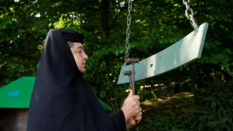 Mitropolitul Ardealului a oficiat Sfânta Liturghie la Mănăstirea Cârțișoara
