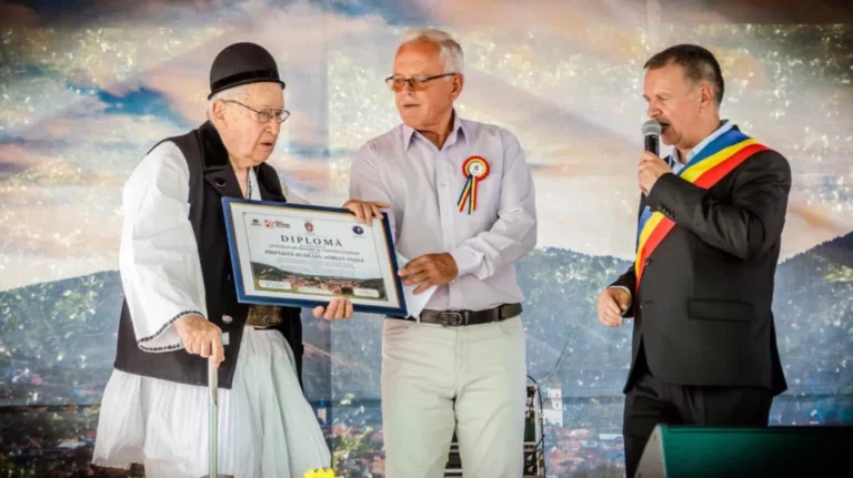 Adrian Vasile Pîrpăriță Rudeanu, Cetățean de Onoare al comunei Rășinari la 83 de ani