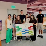 Elevi și cadre didactice la Școala Internațională din Sibiu, acum autorizată pentru programul International Baccalaureate