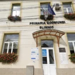 Clădirea Primăriei Slimnic, o instituție publică cu arhitectură tradițională