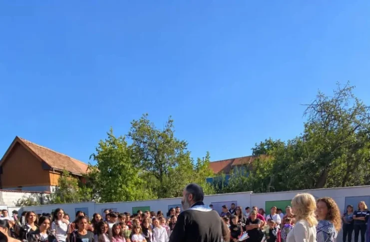 Noul an școlar a început la Școala Gimnazială „Ioan Slavici” Sibiu și în comunitatea din Gușterița