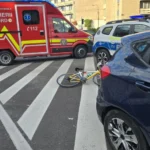 Locul accidentului pe Calea Dumbrăvii, cu poliția și serviciile de urgență la fața locului.