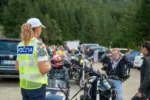 Persoane cu dizabilități, pe Transfăgărășan cu motociclete cu ataș. Zeci de motocicliști au urcat la Bâlea Lac
