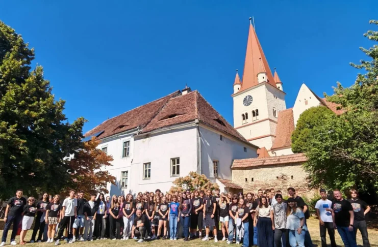 Două săptămâni de Erasmus+ la Liceul „Gustav Gündisch” din Cisnădie. 40 de elevi din Polonia descoperă școala și patrimoniul local