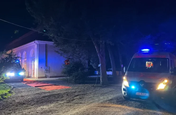 Alertă la o sală de evenimente din Avrig: 20 de persoane au ajuns la spital
