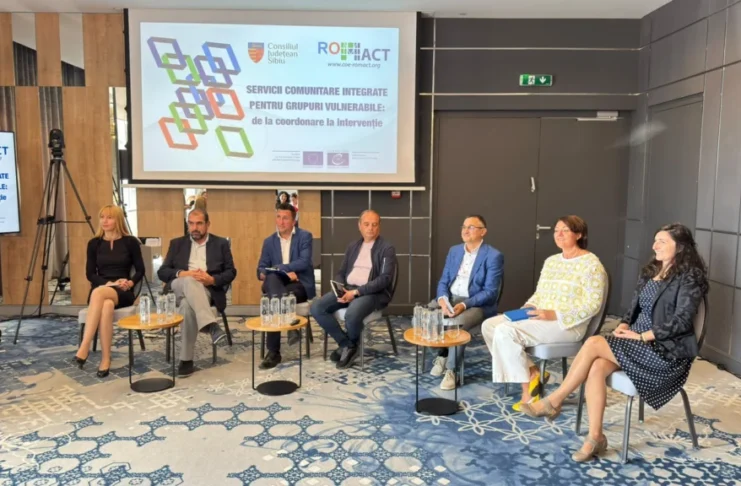 Un copil în dificultate trece prin mai multe instituții, dar cine îi urmărește cazul până la capăt? Discuție la Sibiu despre lipsurile sistemului
