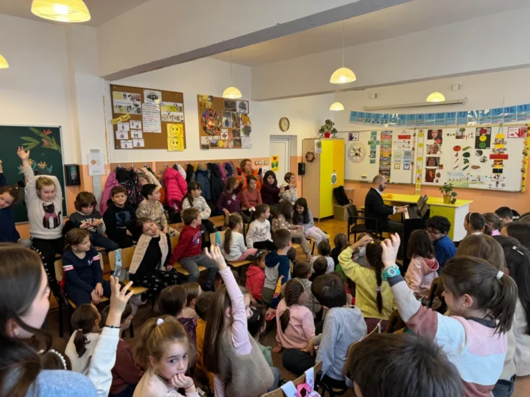 Sound Explorers aduce muzica clasică mai aproape de copiii din județul Sibiu