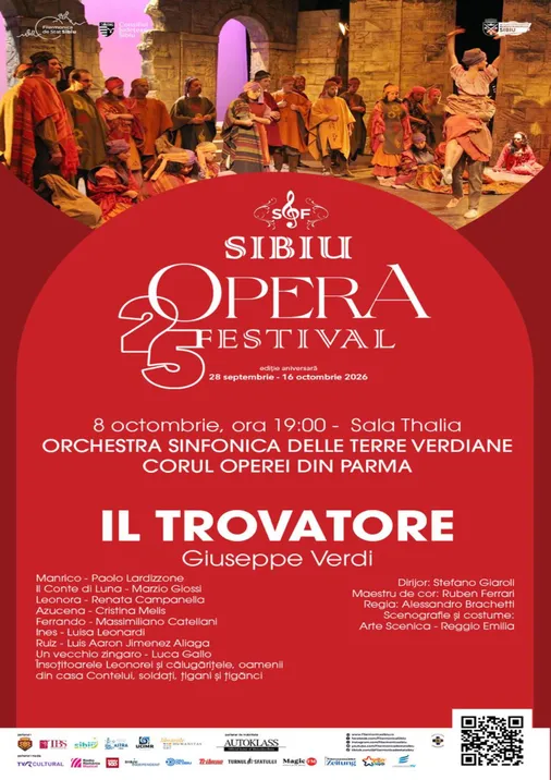 Scenă din spectacolul Il Trovatore la Sibiu Opera Festival, cu soliști și orchestră în Sala Thalia.
