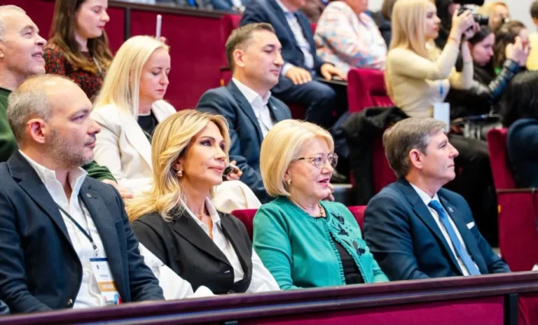 Campusul pentru învățământ dual din Sibiu, inaugurat. Raluca Turcan: „O investiție în educație, în economia Sibiului și în oamenii care îi vor construi viitorul”