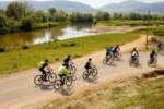 Restricții de circulație pe DN1, sâmbătă, pentru un tur ciclist de 60 de kilometri în județul Sibiu. 150 de participanți vor pedala prin Țara Oltului