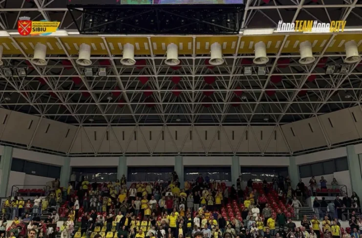CSU Sibiu a sărbătorit 55 de ani de existență cu o victorie spectaculoasă în fața lui Dinamo București. 100 de puncte pentru sibieni