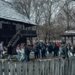 Copii participă la ateliere educative în cadrul programului Școala Altfel la Muzeul ASTRA