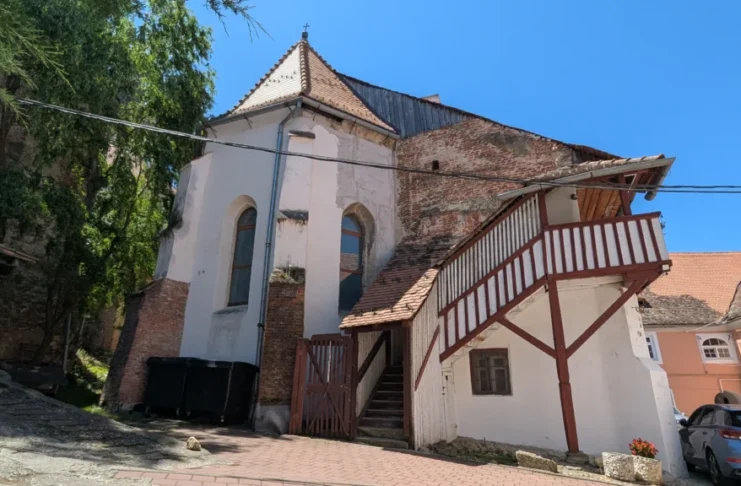 Consiliul Județean Sibiu a obținut aproape 500.000 de lei pentru salvarea Bisericii Azilului, monument istoric vechi de peste 700 de ani