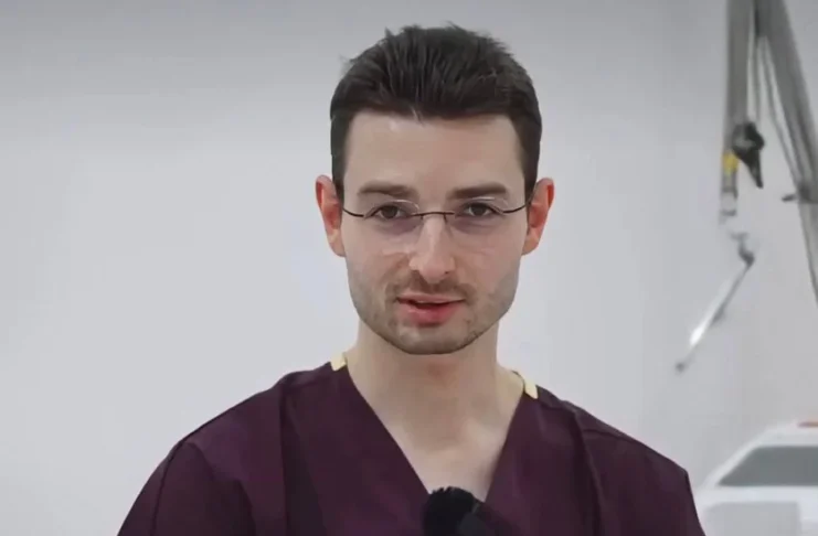 Medicul George Mărginean, de la Spitalul Județean Sibiu, demontează miturile despre chirurgia plastică: „O îngrijire corectă a plăgilor poate face diferența dintre vindecare și deces”