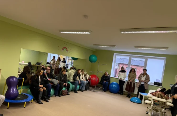 Centrul Școlar de Educație Incluzivă Turnu Roșu, partener într-un proiect european de 250.000 de euro. Inteligența artificială va fi folosită în predarea matematicii