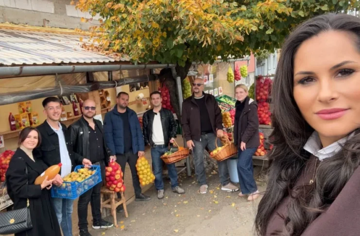 Echipa Galbenă, acțiune caritabilă la Spitalul de Psihiatrie din Sibiu. Fructe de la producătorii locali și pijamale pentru 90 de pacienți