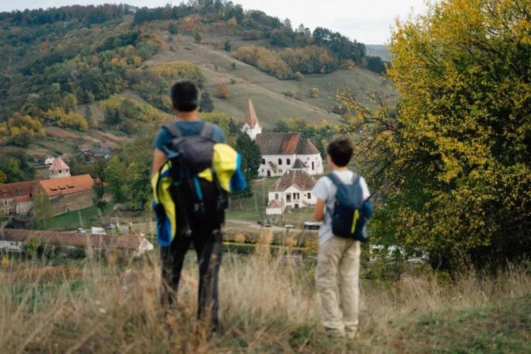 1.000 de copii din județul Sibiu au participat la drumeții educative gratuite prin programul „Anii Drumeției”